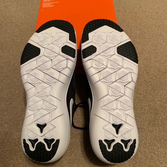 🔥NEW NIKE WOMENS - Picture 7 of 7